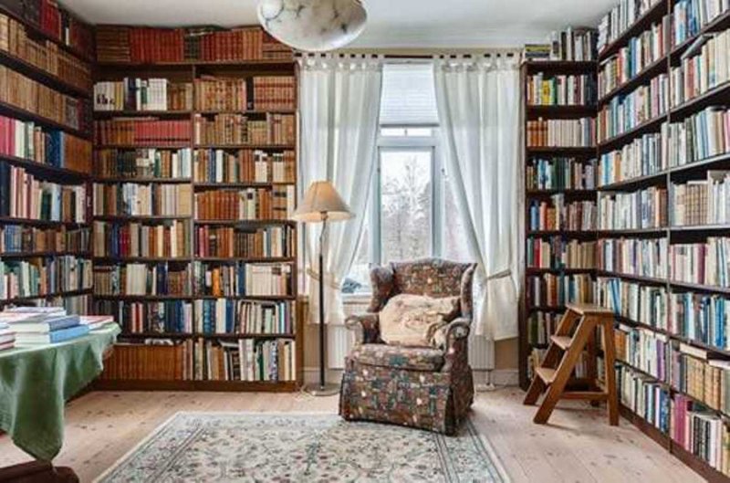 Комната с книгами