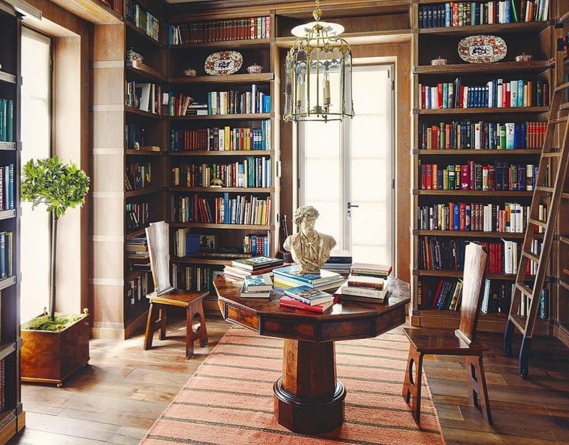 Книги в интерьере
