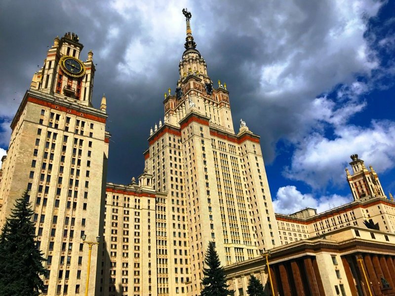 Высота сталинская Москва
