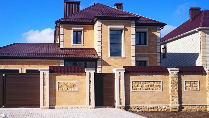 Облицовка фасада камнем Дербент