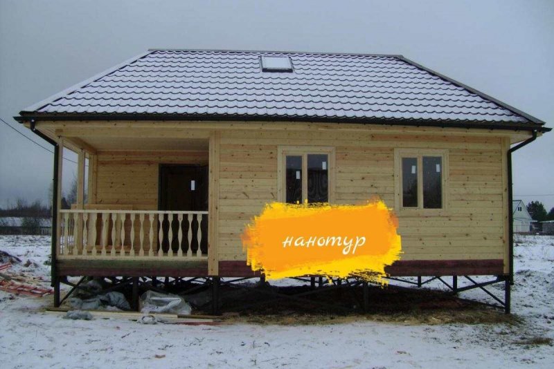 Баня 6х4 с вальмовой крышей