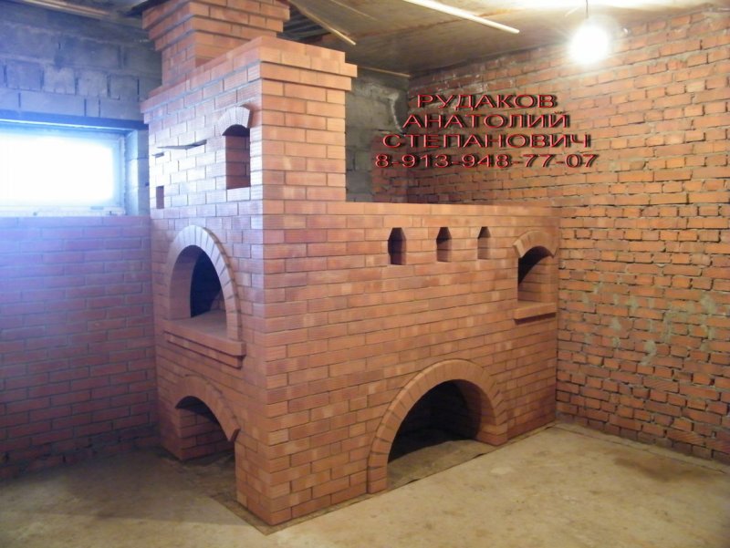 Русская печь из красного кирпича