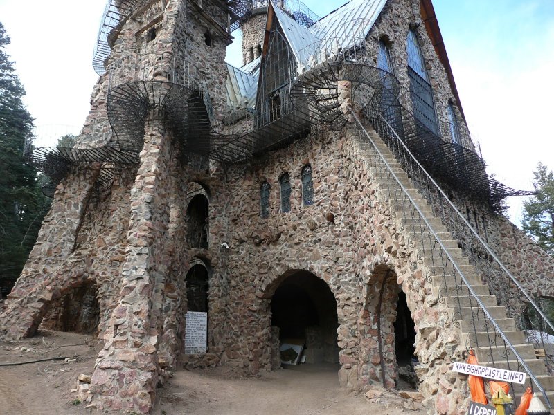 Старинные замки из камня