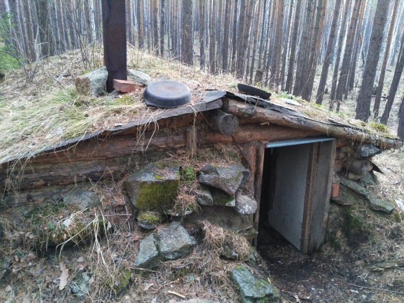 Домик землянка