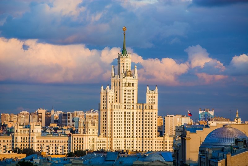 Сталинская высотка жилой дом на Котельнической набережной