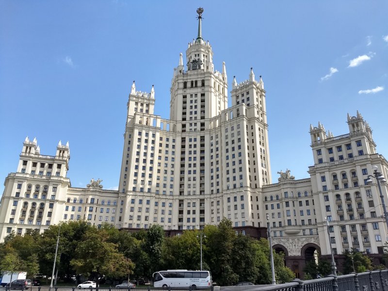 Москва высотка на Котельнической набережной