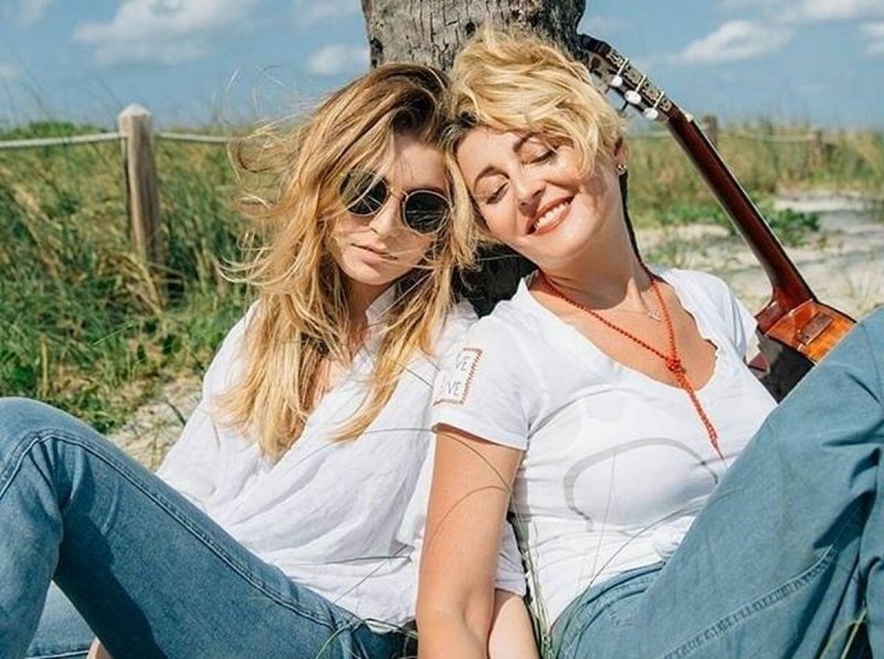 Елизавета Варум с родителями