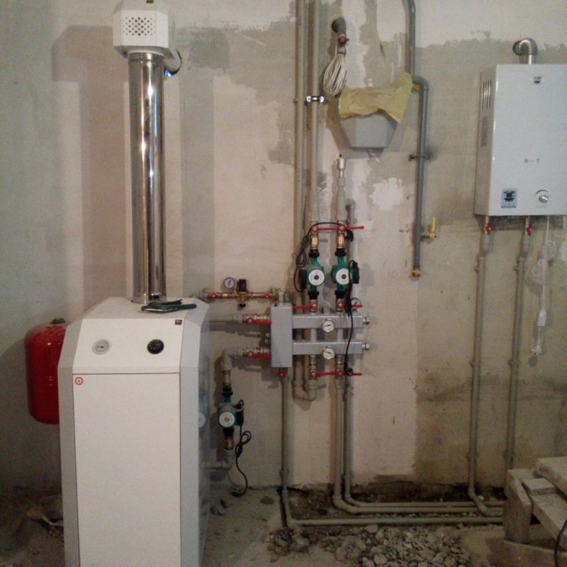 Напольный газовый котел для отопления частного дома до 200м2