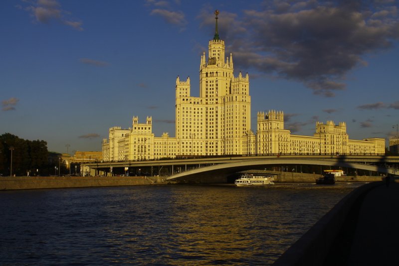Дом на Котельнической набережной в Москве