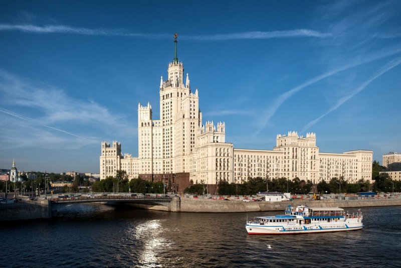 Сталинка на Котельнической набережной СССР