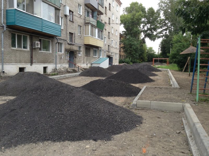 Озеленение дворовых территорий многоквартирных домов своими руками