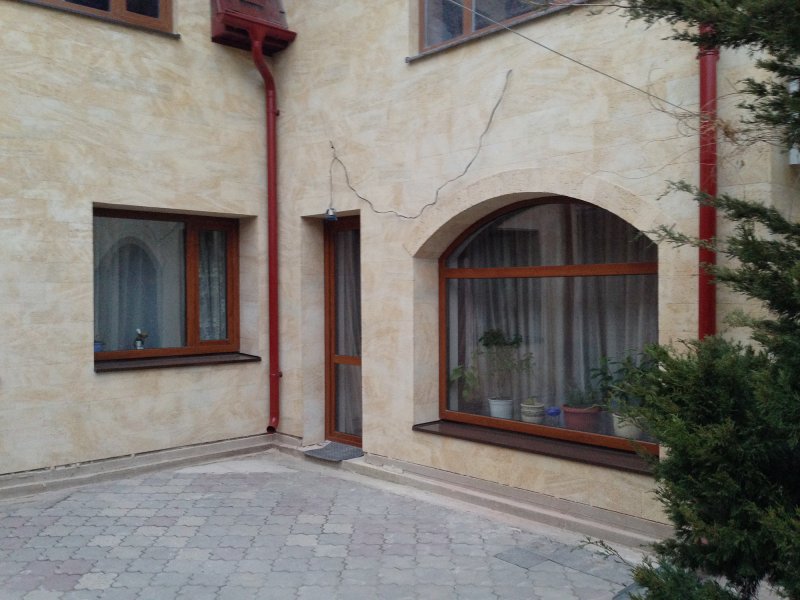 Дербентский камень ракушечник