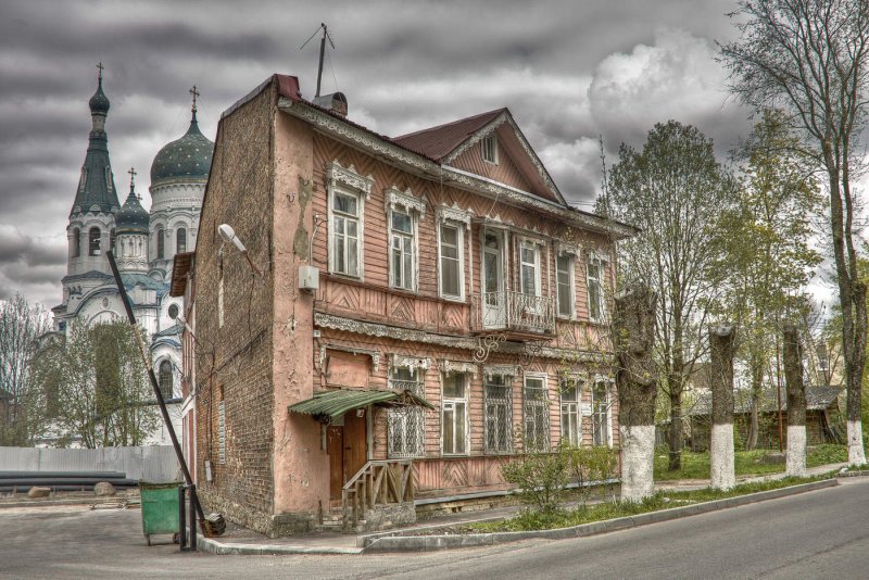 Старинное здание в Гатчине