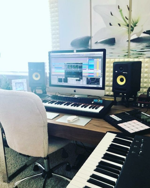 Red records студия звукозаписи