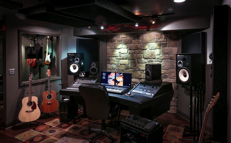 Студия звукозаписи Music Studio