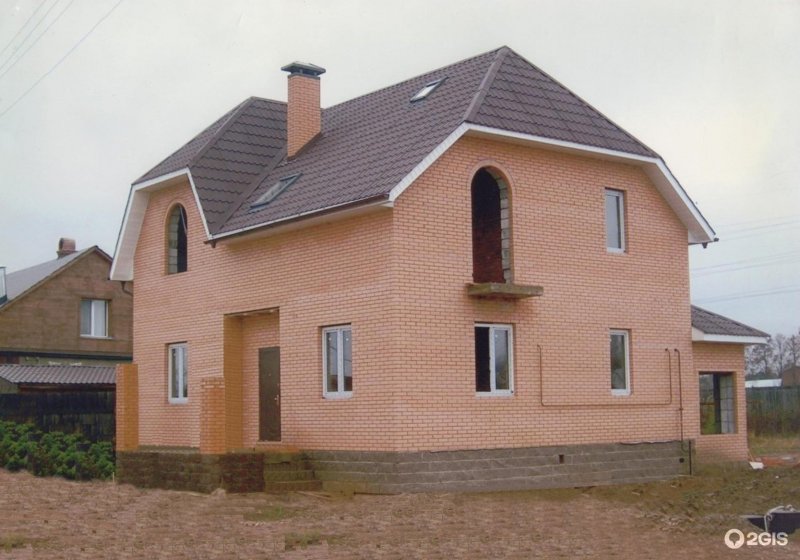 Обычный дом из кирпича