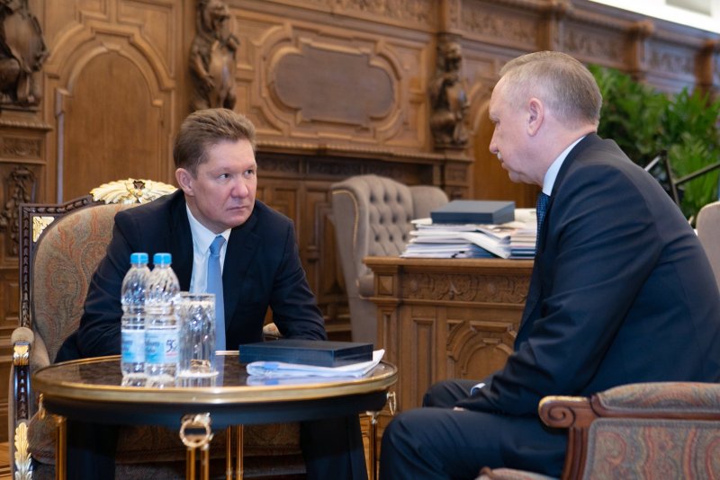 Алексей Миллер в полный рост