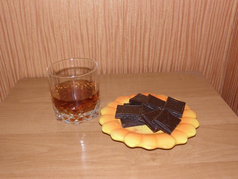 Шоколад с коньяком