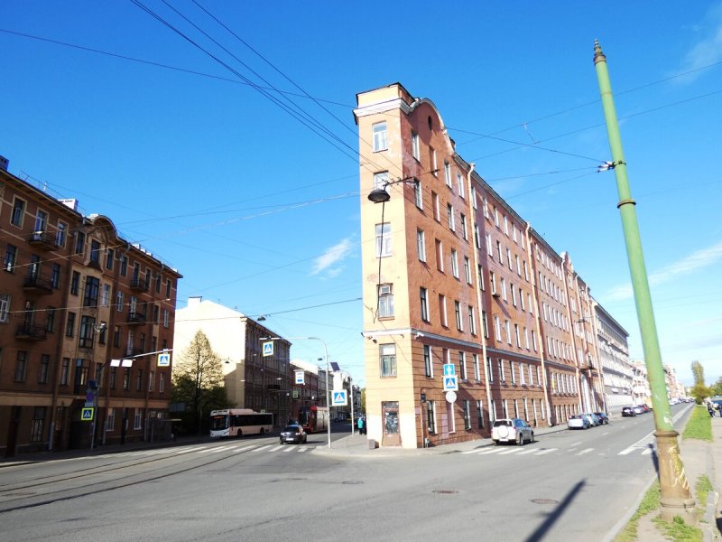 Плоский дом в Москве на Таганке