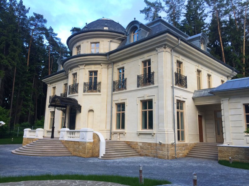 Дом на Рублевке купить за 1500000