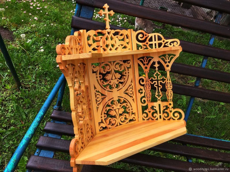Резной иконостас для дома