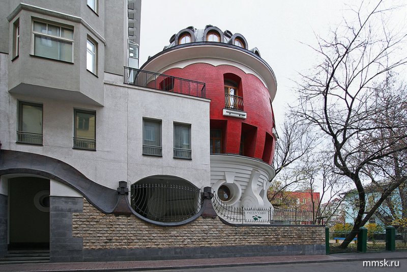 Дом-яйцо ул. Машкова, 1