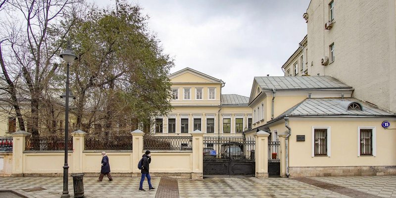Лицей в Суханово
