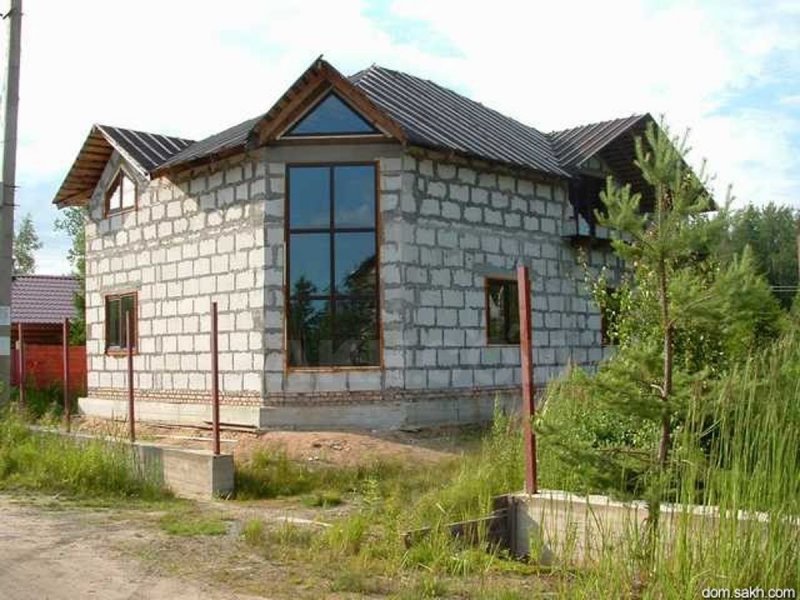 Дом на даче из пеноблоков