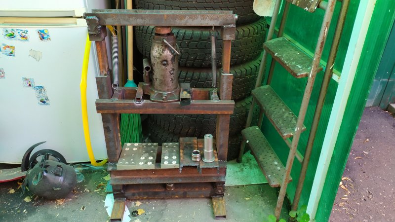 Пресс гидравлический из профильной трубы