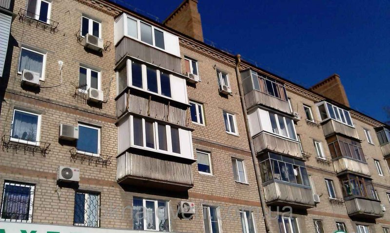 1-511 Кирпичный пятиэтажный дом.