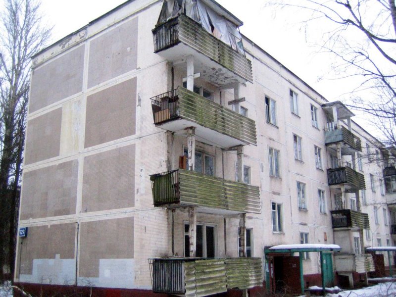 Здание пятиэтажное старое