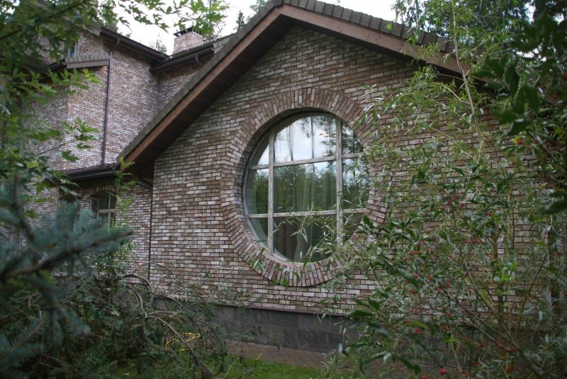 Круглые пластиковые окна