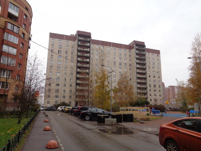 Гаккелевская ул., 27к2