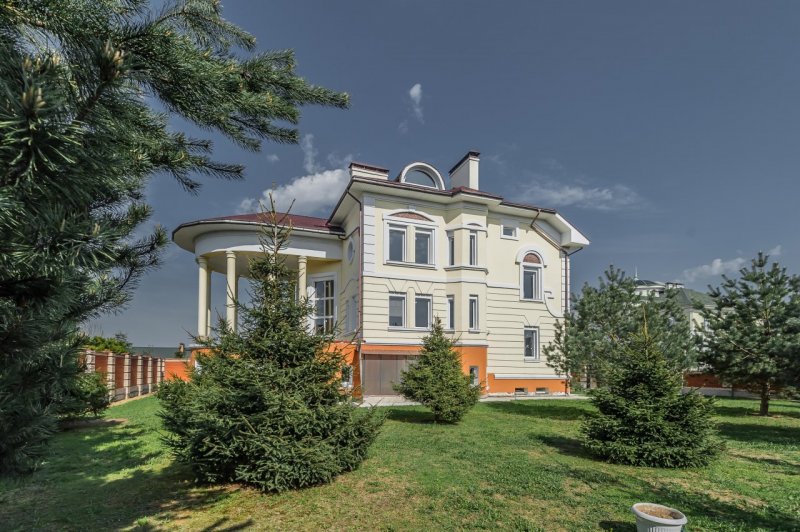 Properties for sale on the Rublevka
