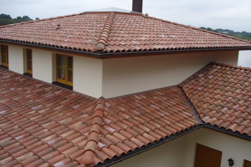 Кровля крыши из черепицы