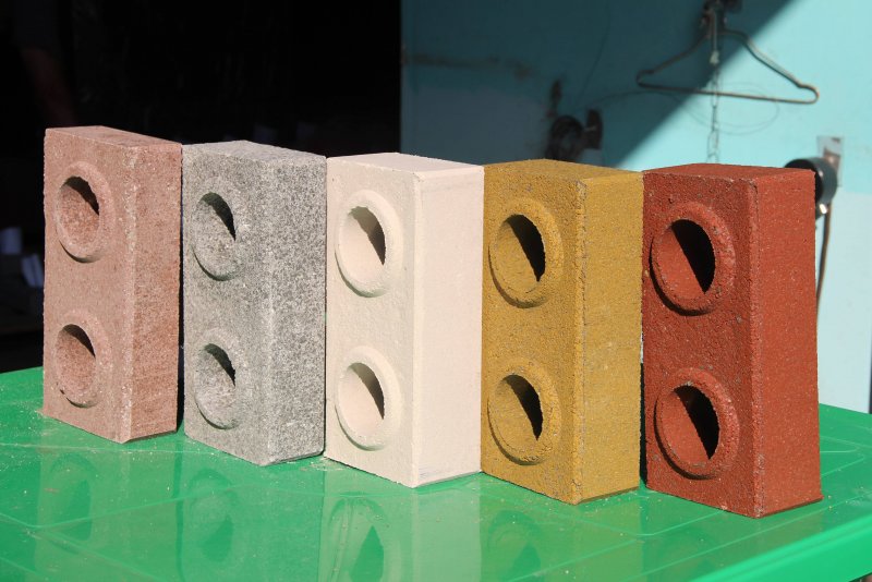 8354 Gelb-Kohlebrand glatt клинкерный кирпич