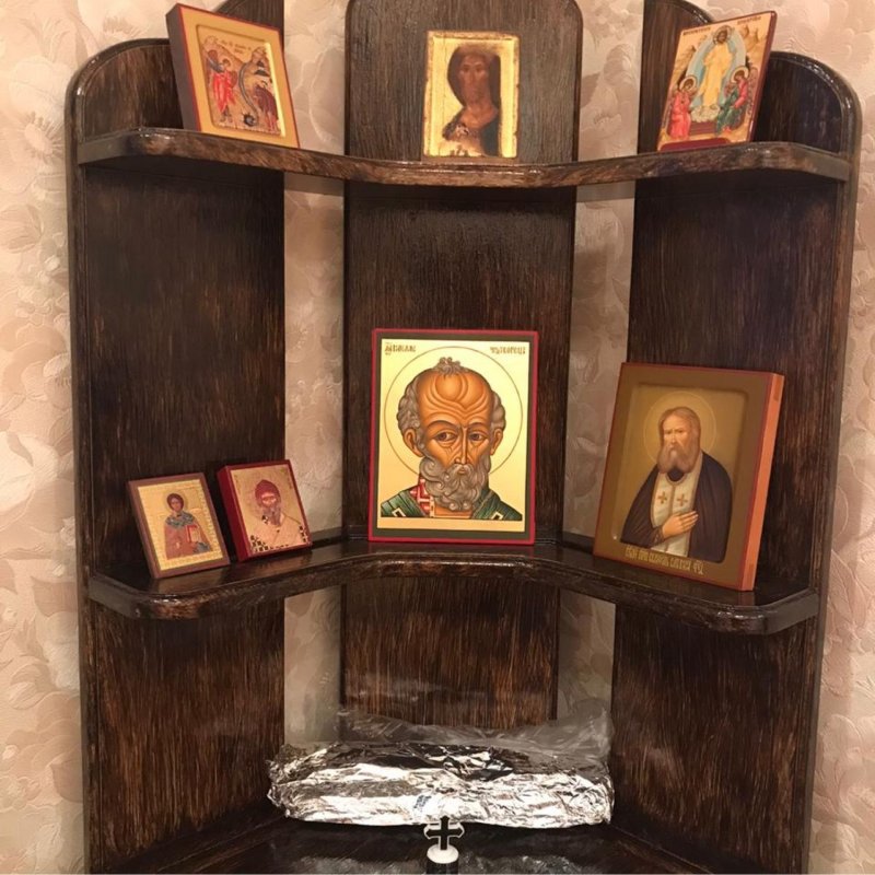 Полка для иконостаса