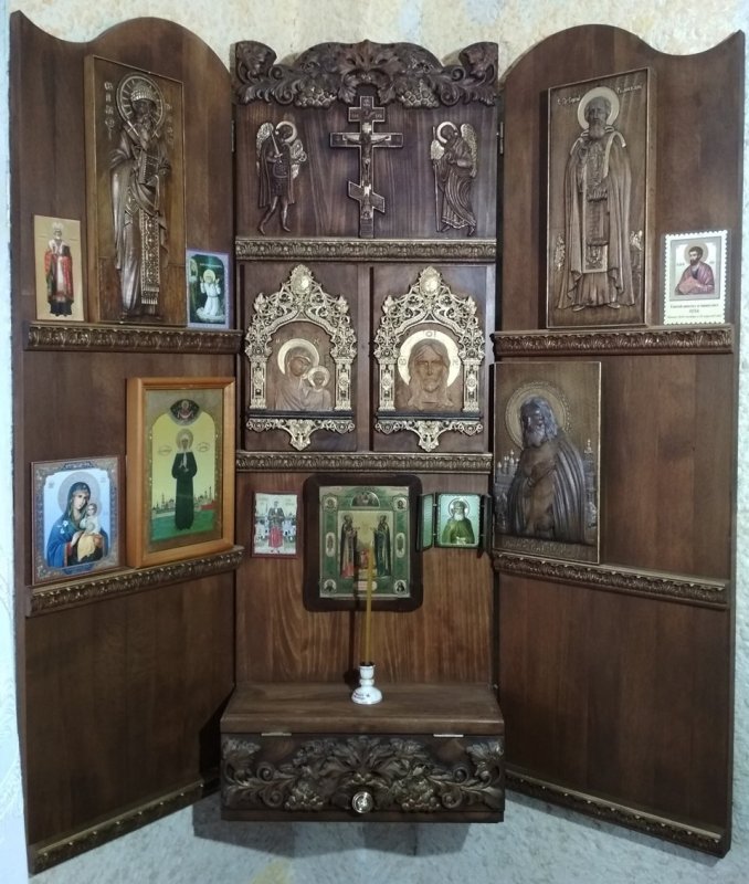 Полка для икон
