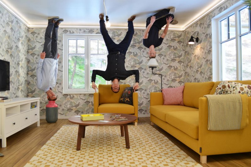 Дом вверх дном upside down House