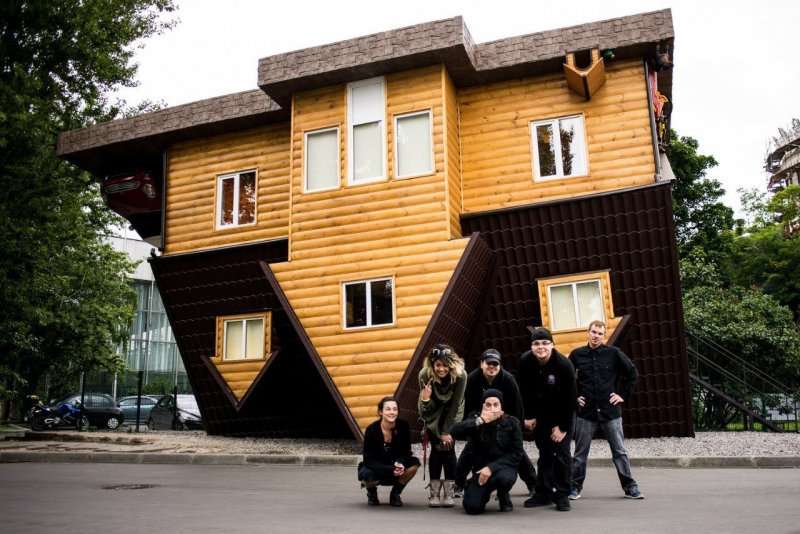 Перевернутый дом Пермь мира 11в