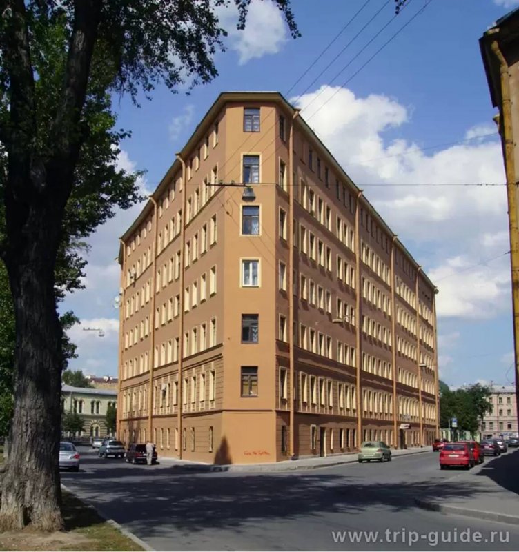 Дом корабль Петербург