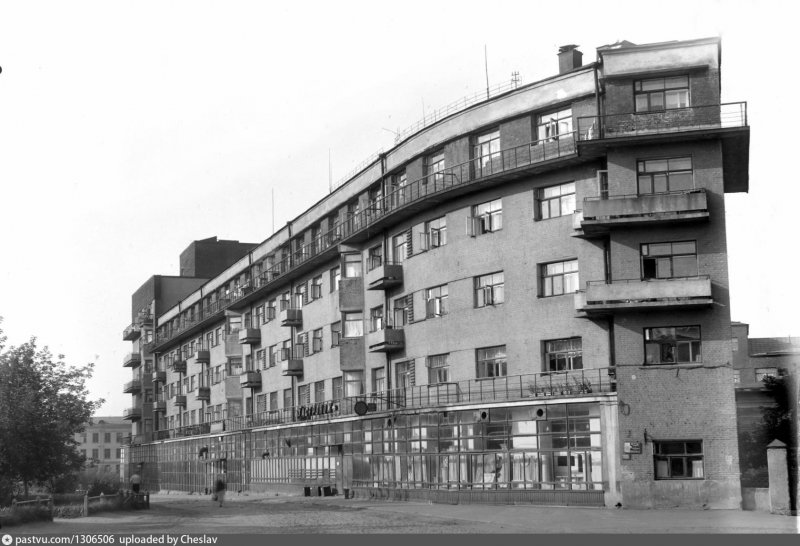 Лайнер на Неве