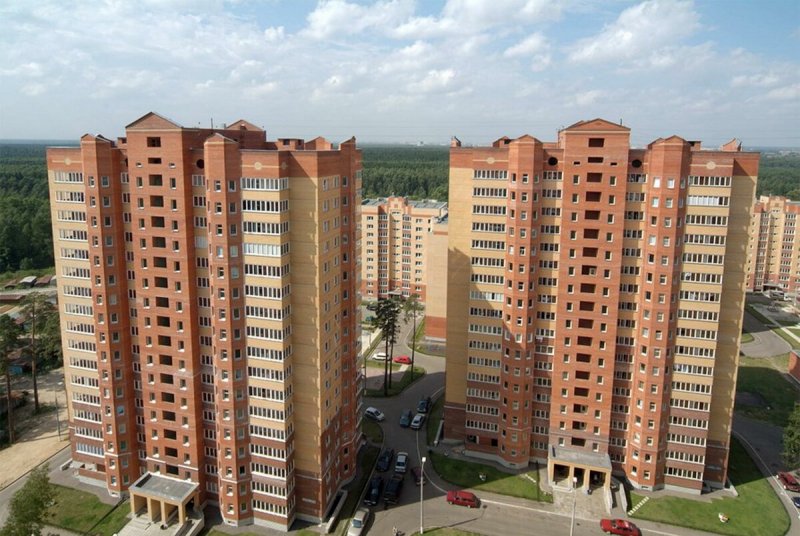 Многоэтажные дома из кирпича