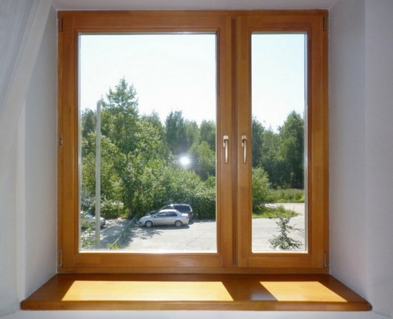 Пластиковые окна в комнате