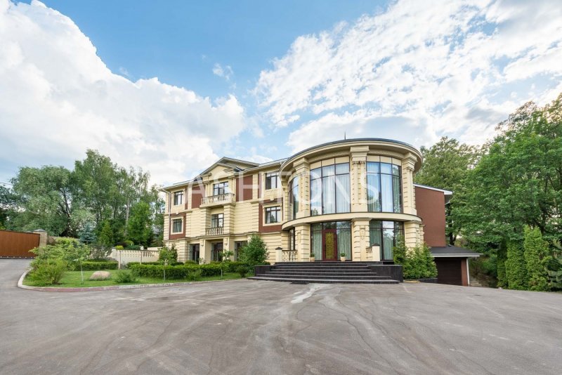 Элитные особняки в Барвихе