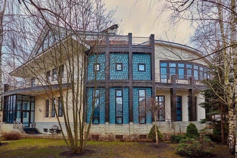 Поселок Барвиха, Рублево-Успенское шоссе