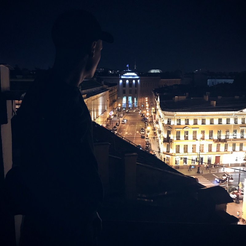 Крыша ночью