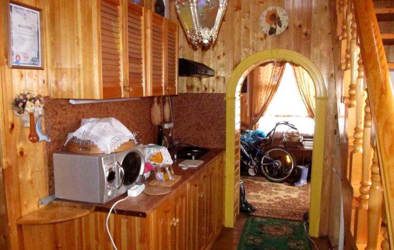 Перекраска старого дачного домика внутренняя
