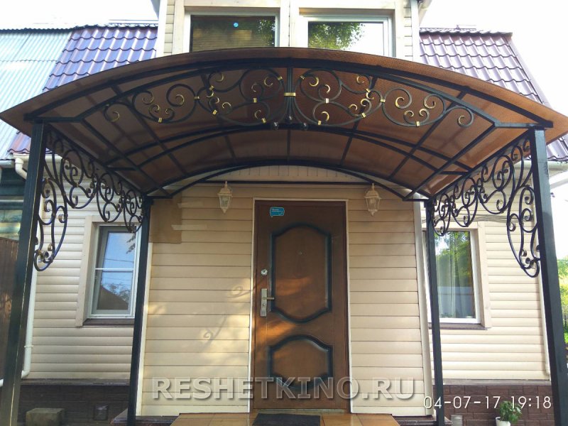Крыльца входных групп