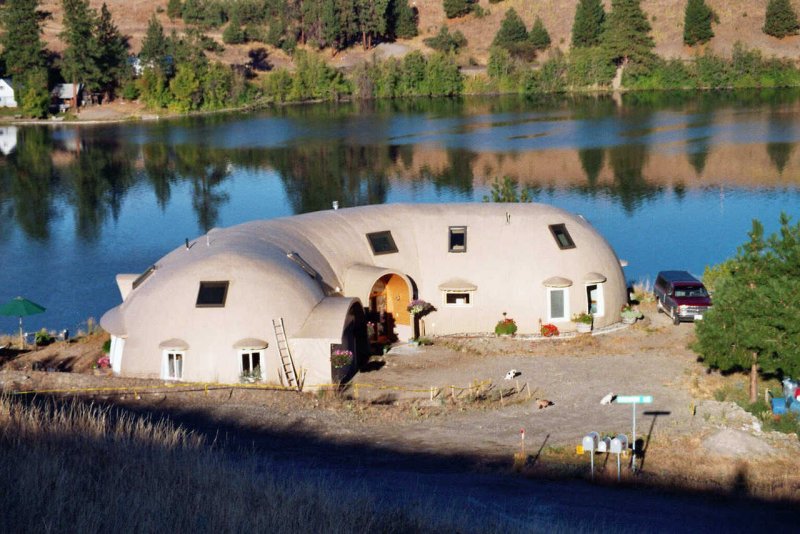 Monolithic Dome House